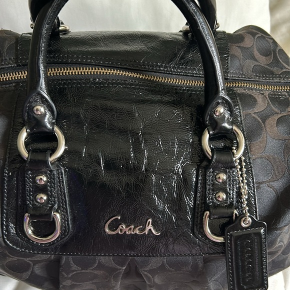 Large Coach Sachel/Shoulder Bag-Exc Condition - Picture 2 of 15